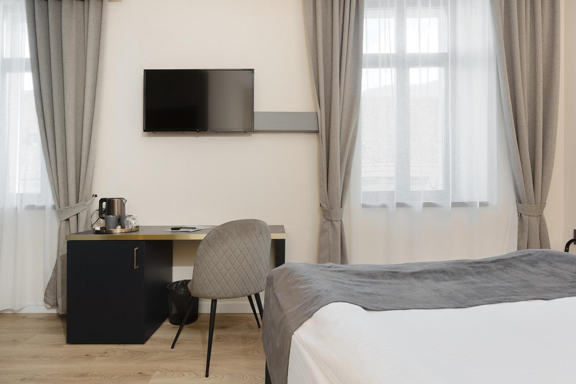 Hotel Atria Брашов Екстер'єр фото