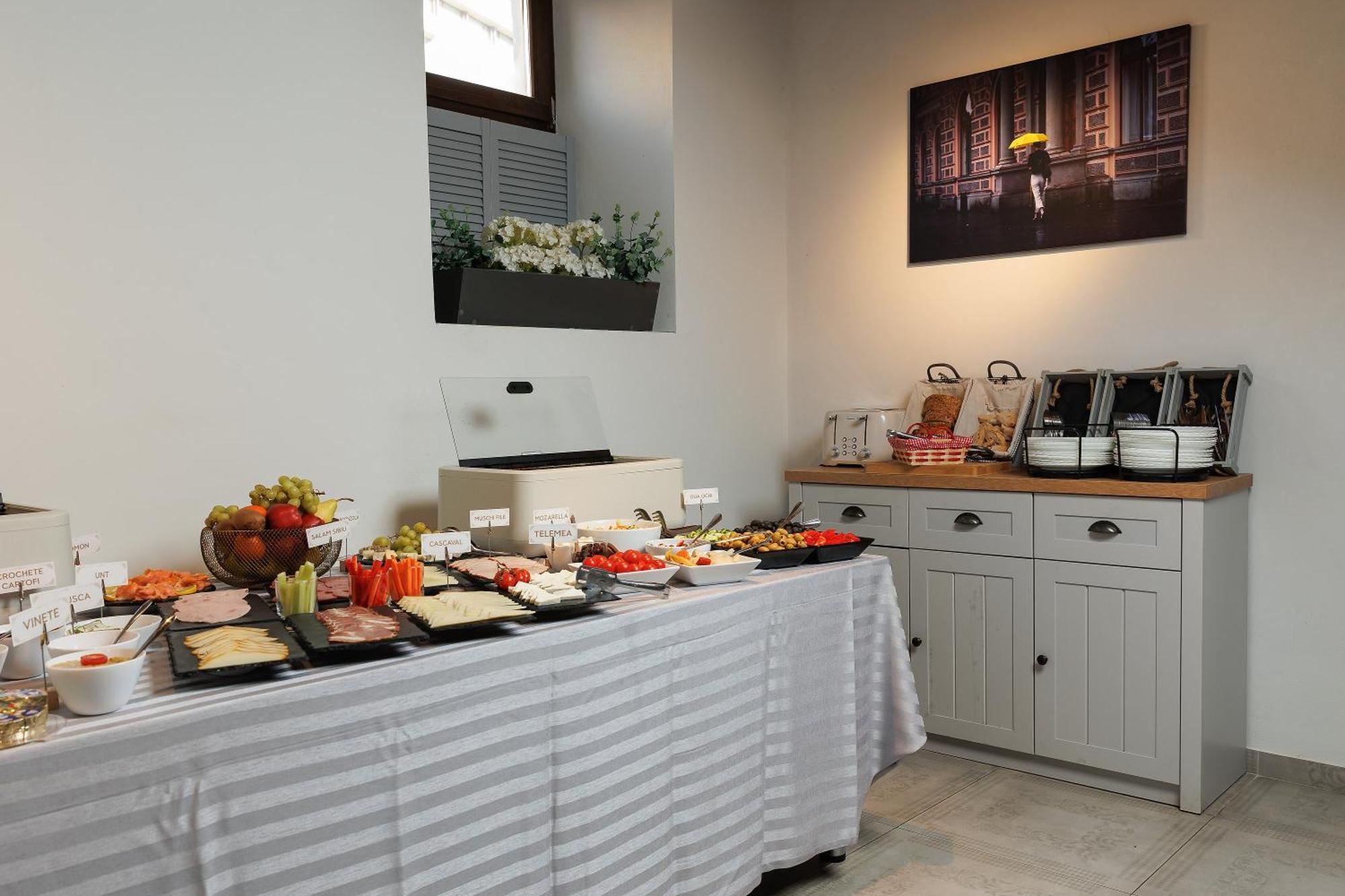 Hotel Atria Брашов Екстер'єр фото
