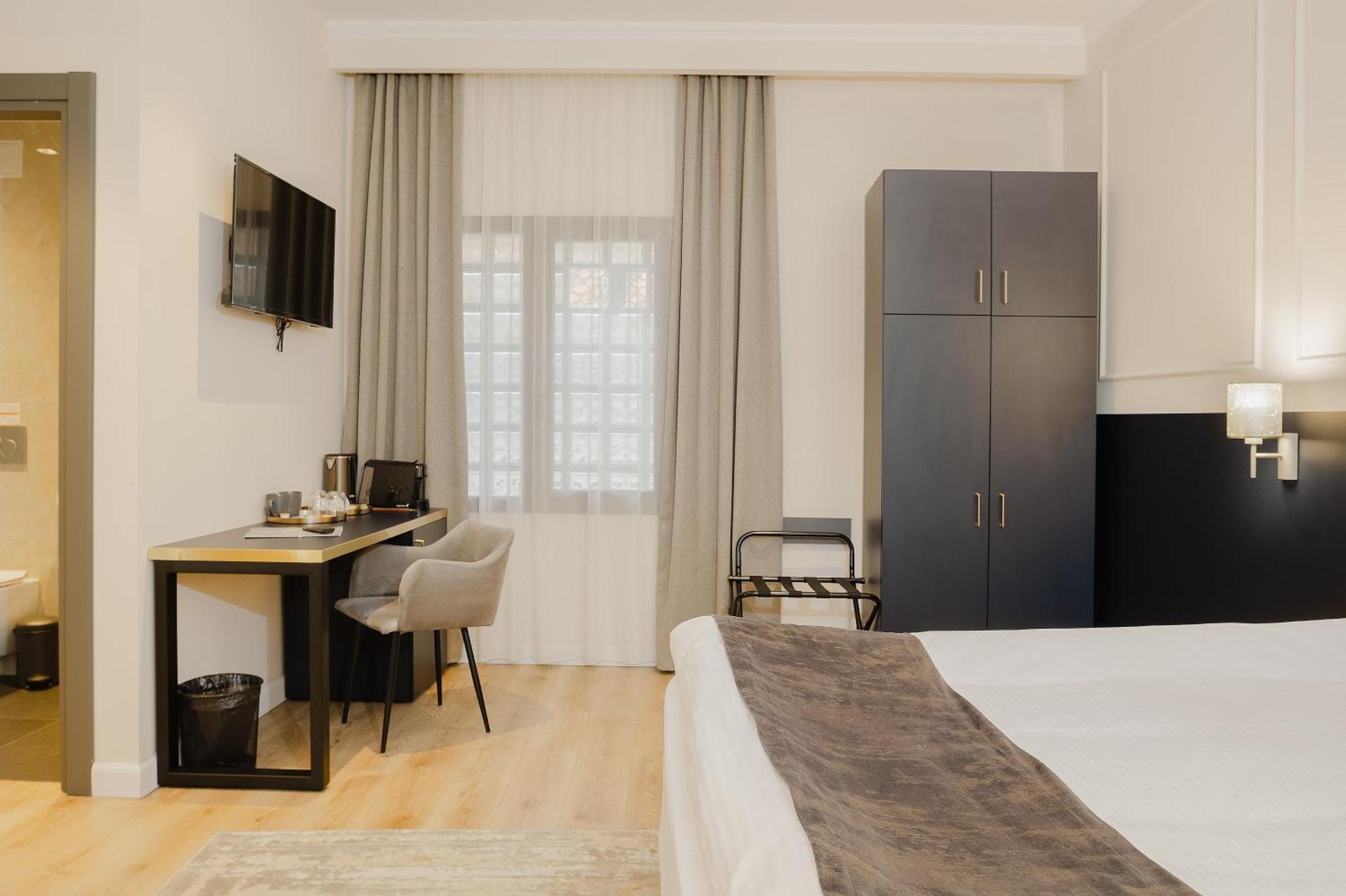 Hotel Atria Брашов Екстер'єр фото
