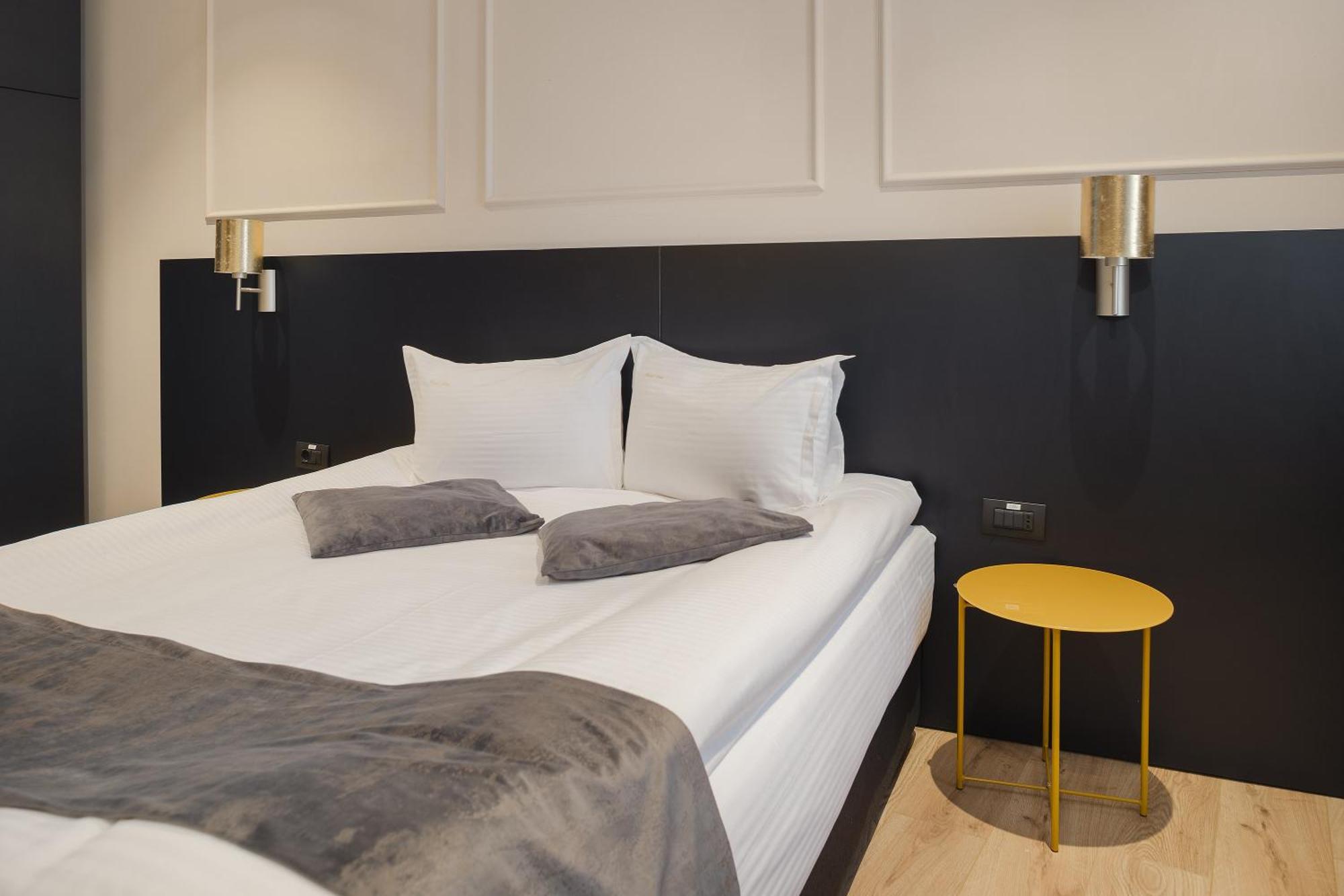 Hotel Atria Брашов Екстер'єр фото