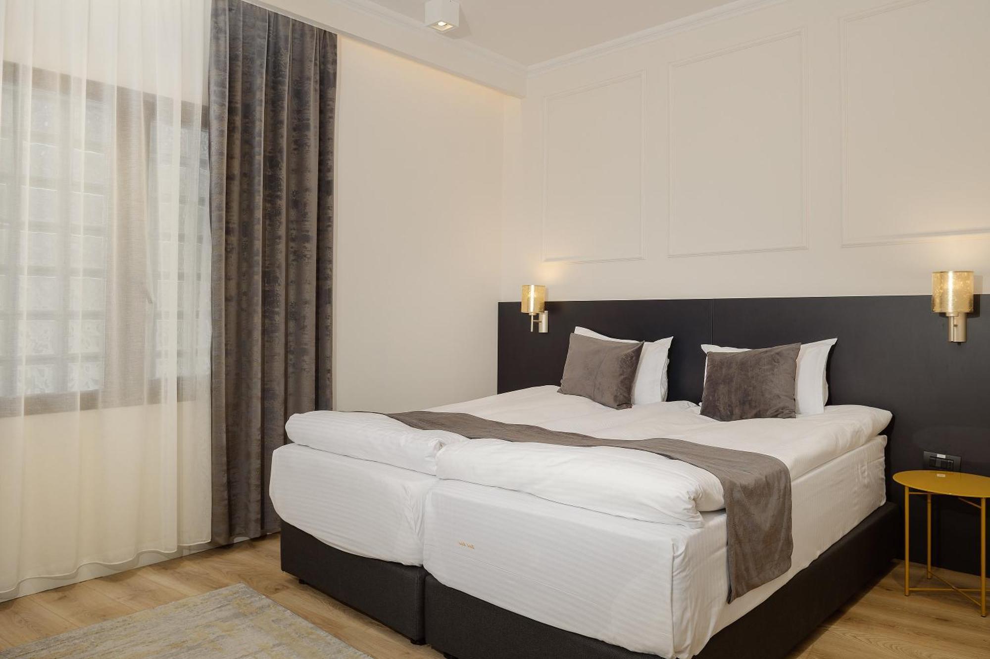 Hotel Atria Брашов Екстер'єр фото